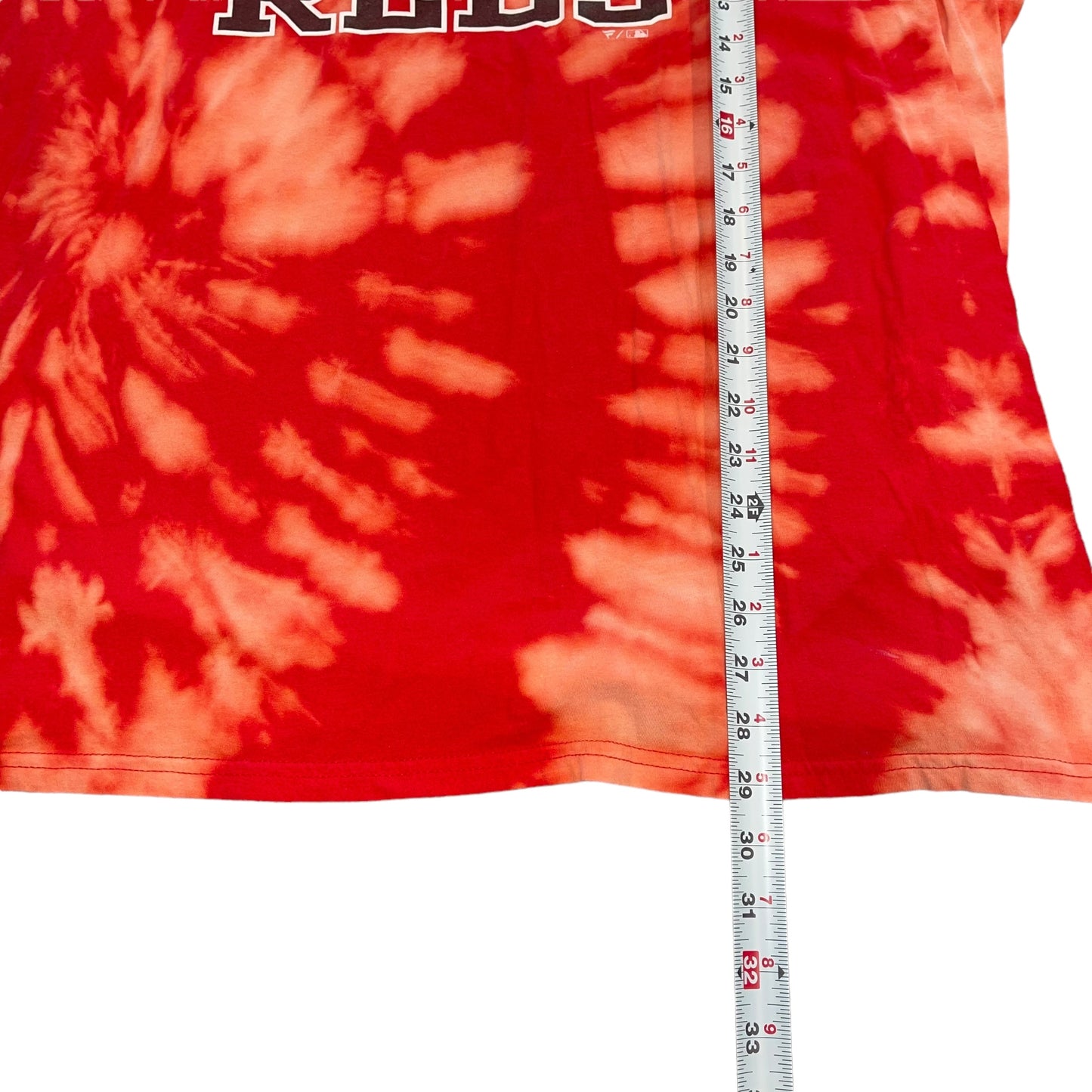 Cincinnati Reds Reworked Bleach T-shirt (3XL)