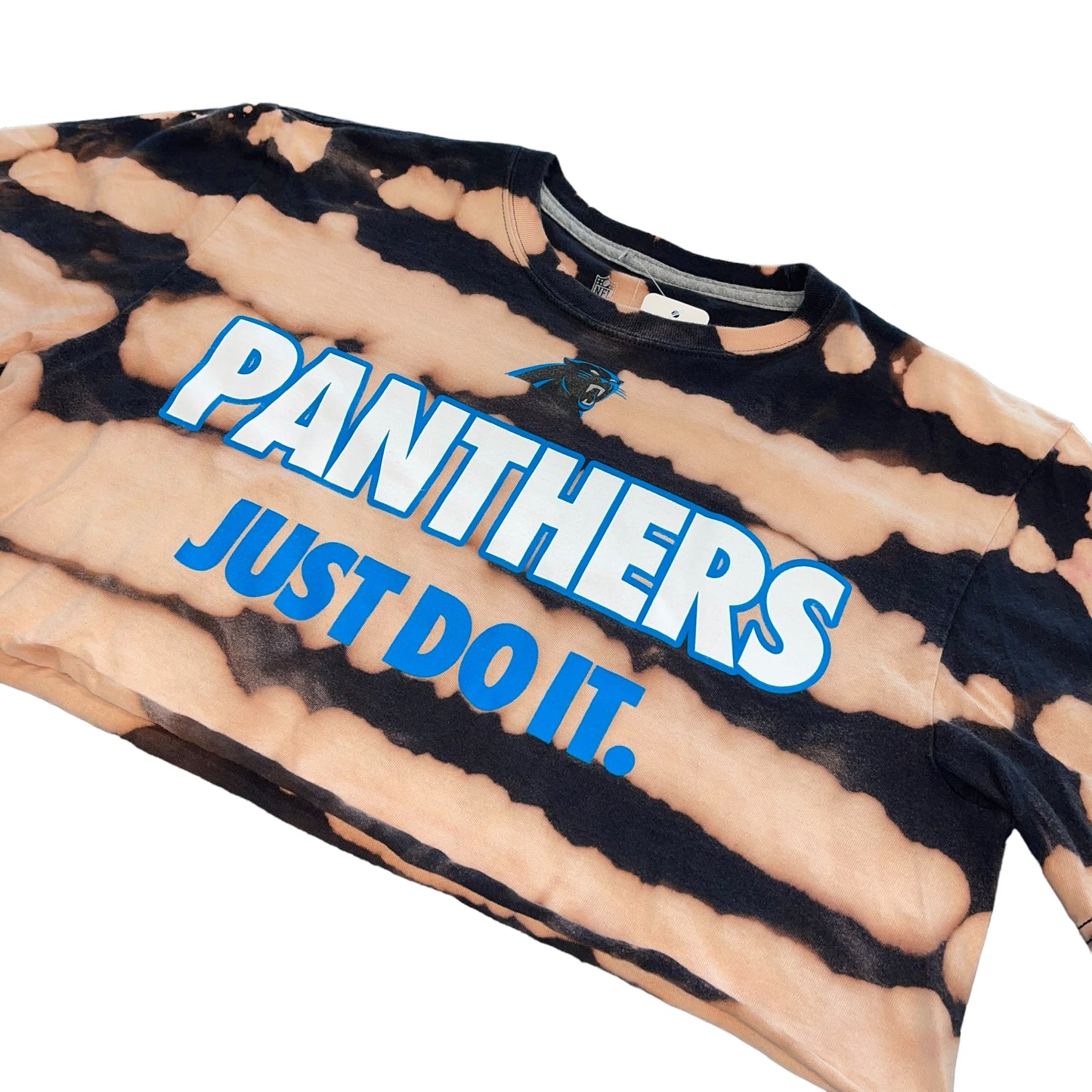 Carolina Panthers Bleach Crop Tee (M)