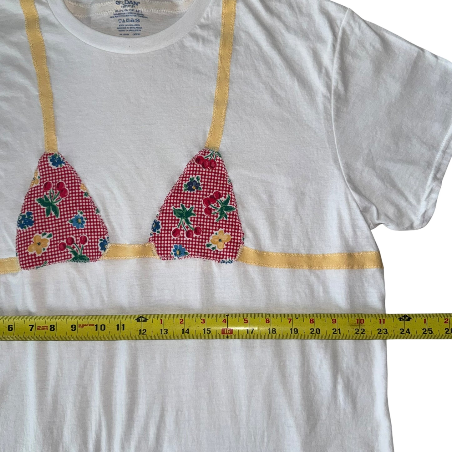 Earthbound - Picnic Bikini Tee (XL)
