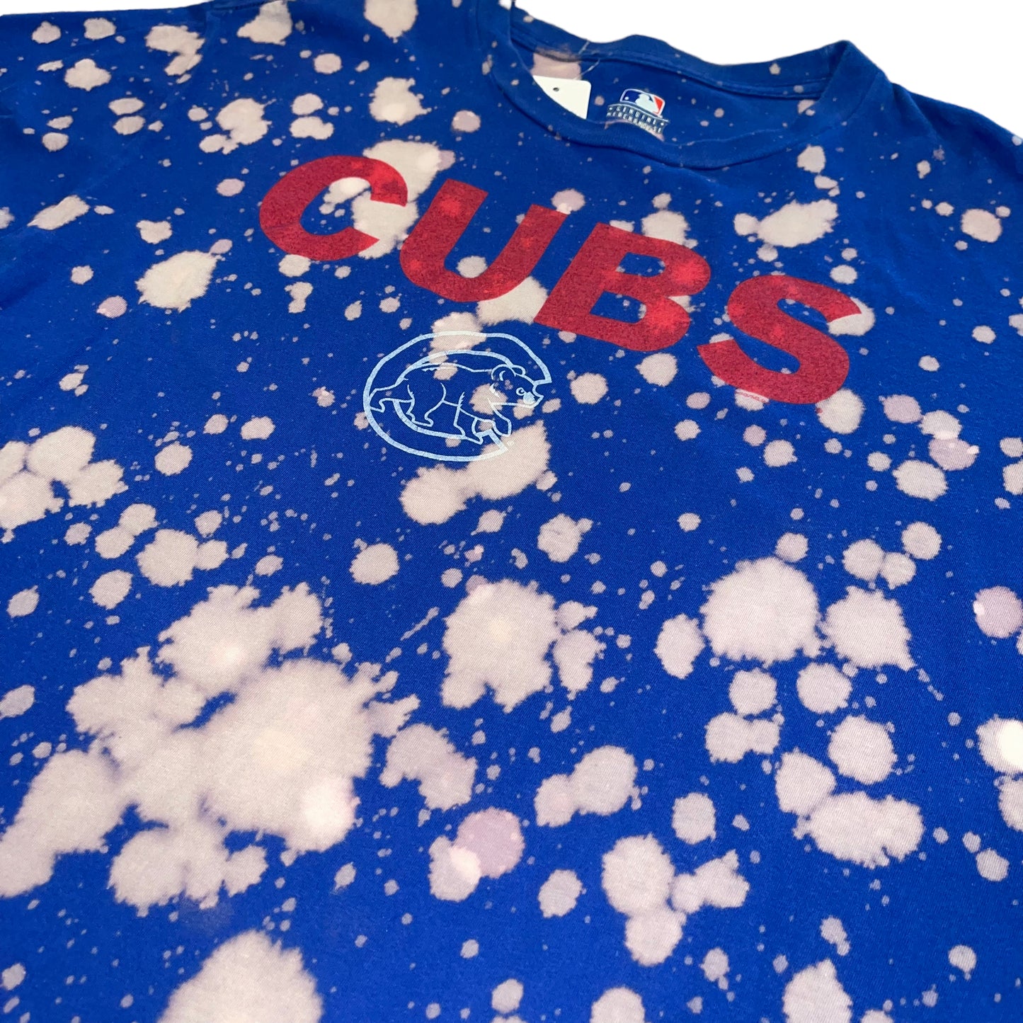 Chicago Cubs Bleach Tee (XL)