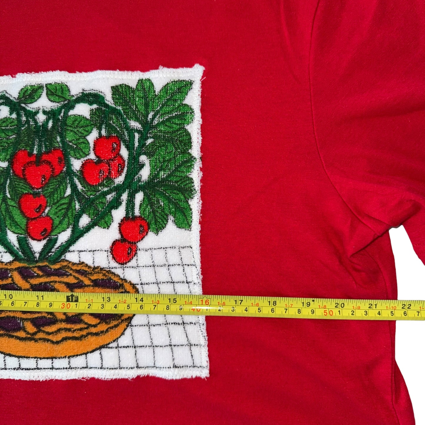 For The Girls, USA - Cherry Pie Cropped Tee (L)