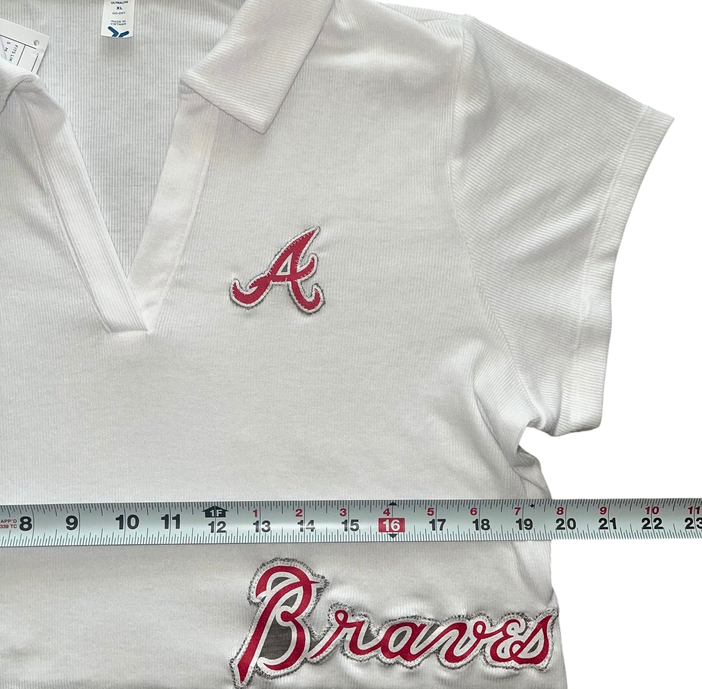 Atlanta Braves Cropped Collar (XL)