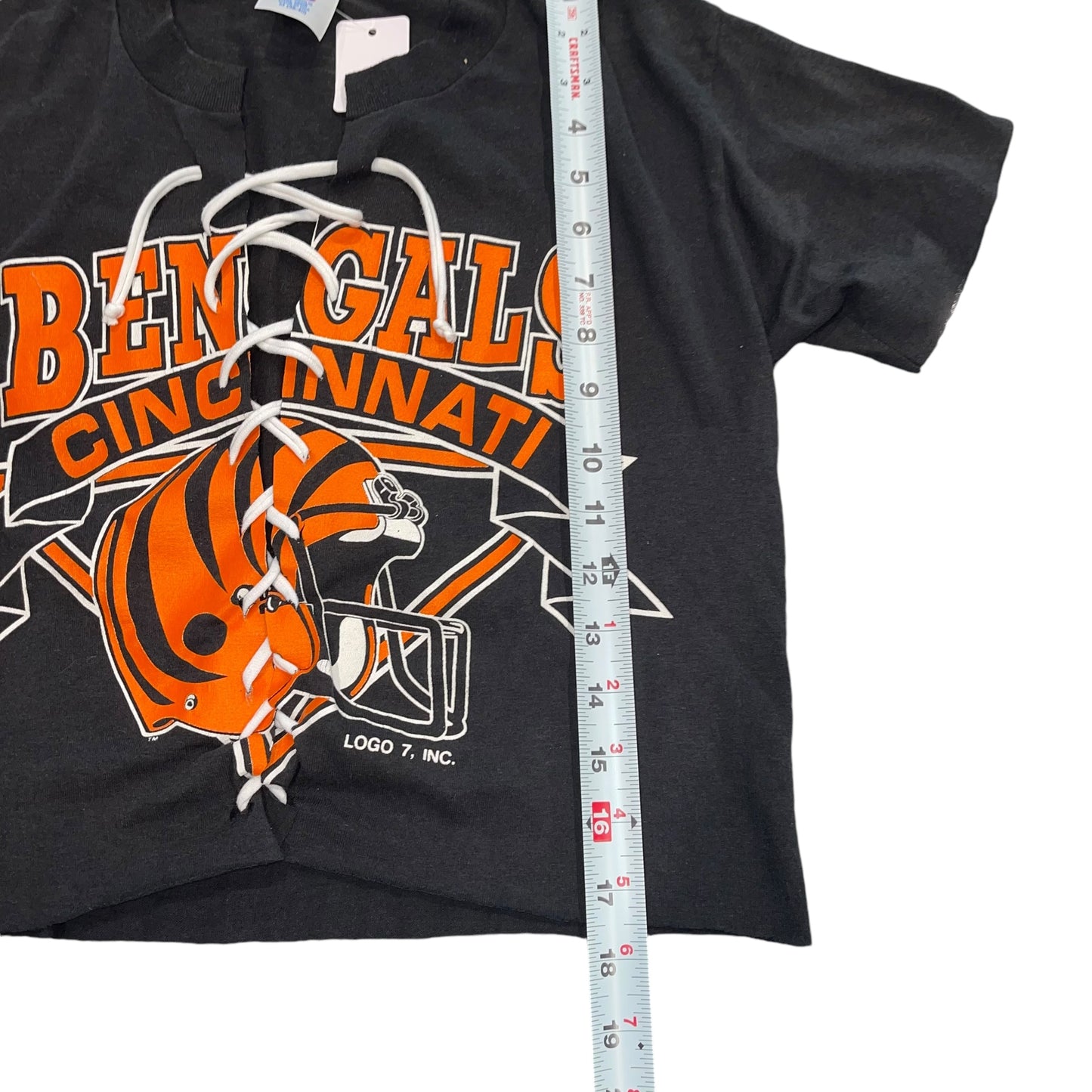 Cincinnati Bengals Lace up Crop (M)