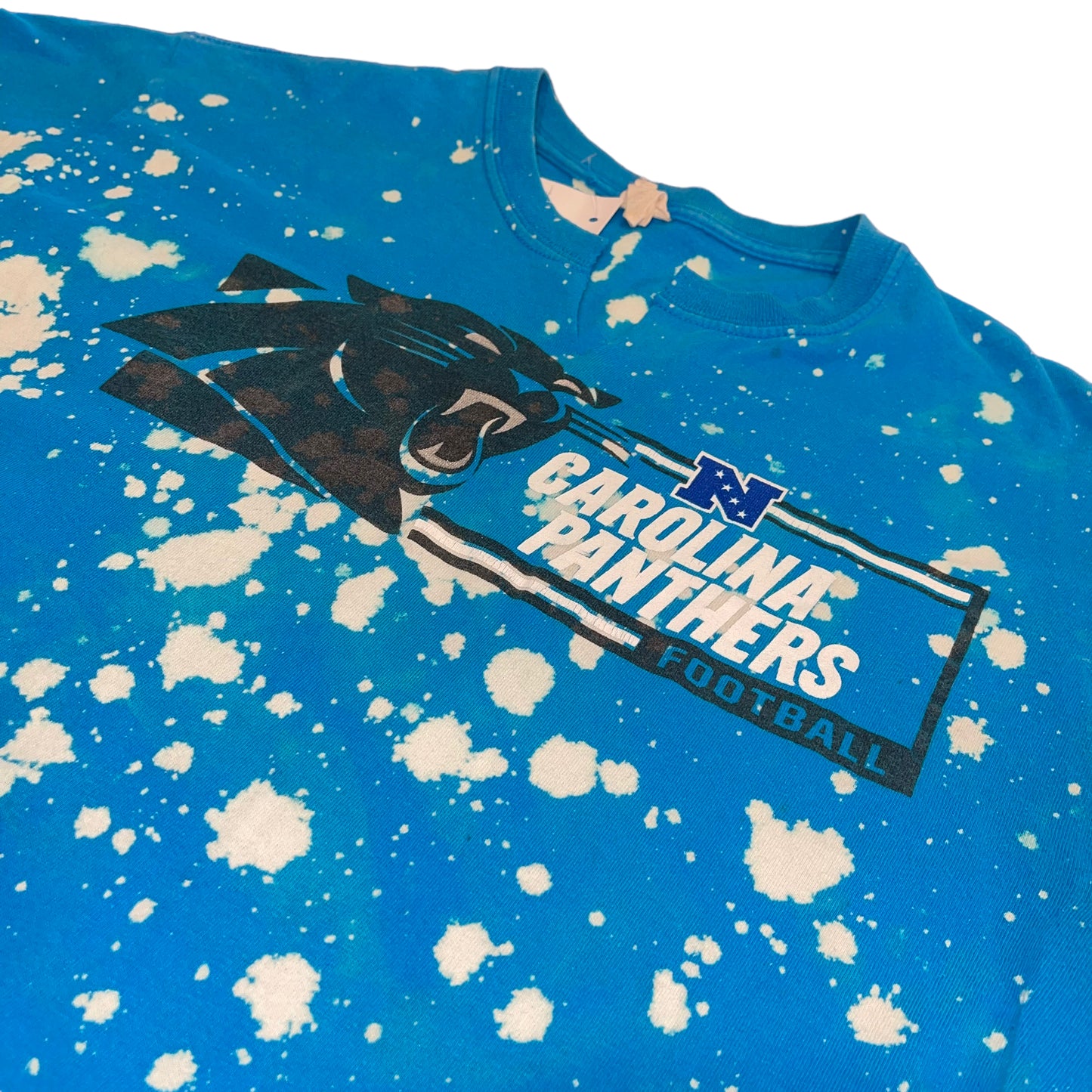 Carolina Panthers Bleach Crop (M)