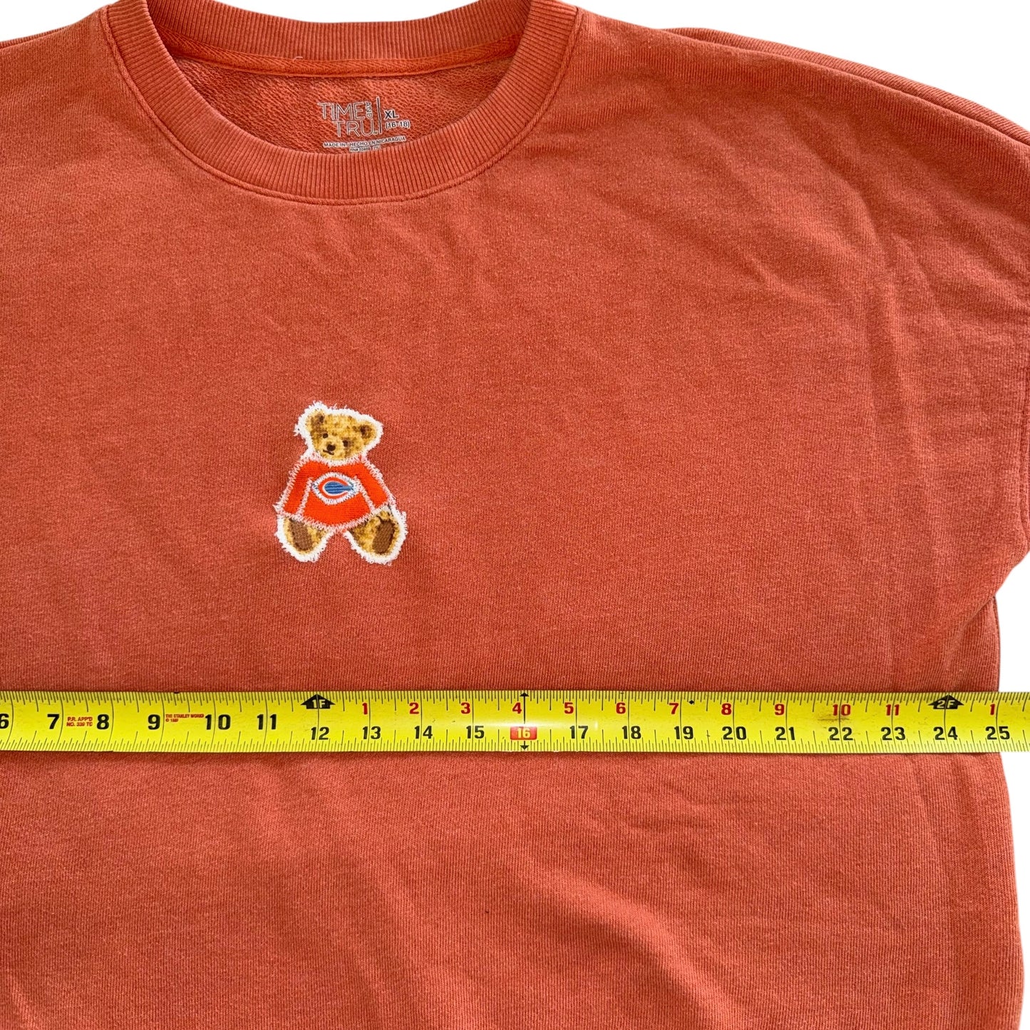 Chicago Bears Reworked Bear Pullovers (XL)