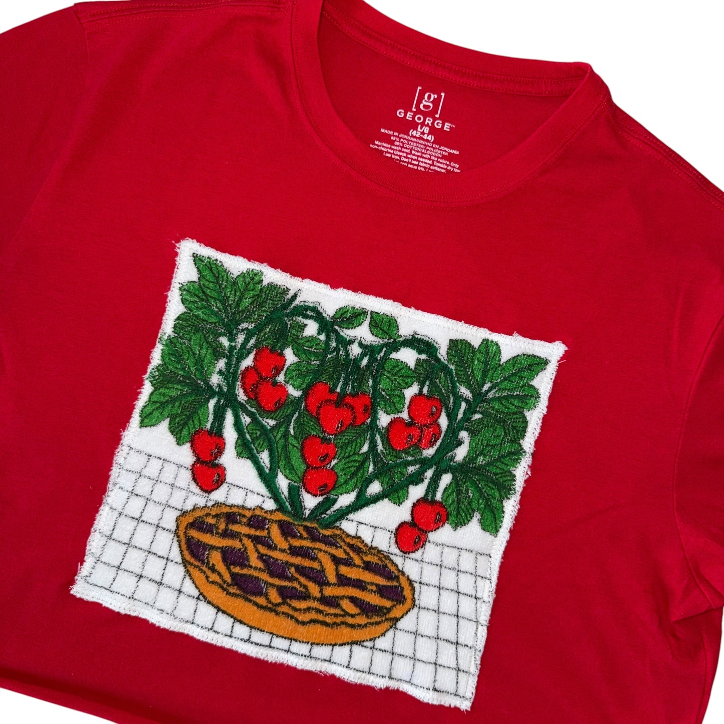 For The Girls, USA - Cherry Pie Cropped Tee (L)