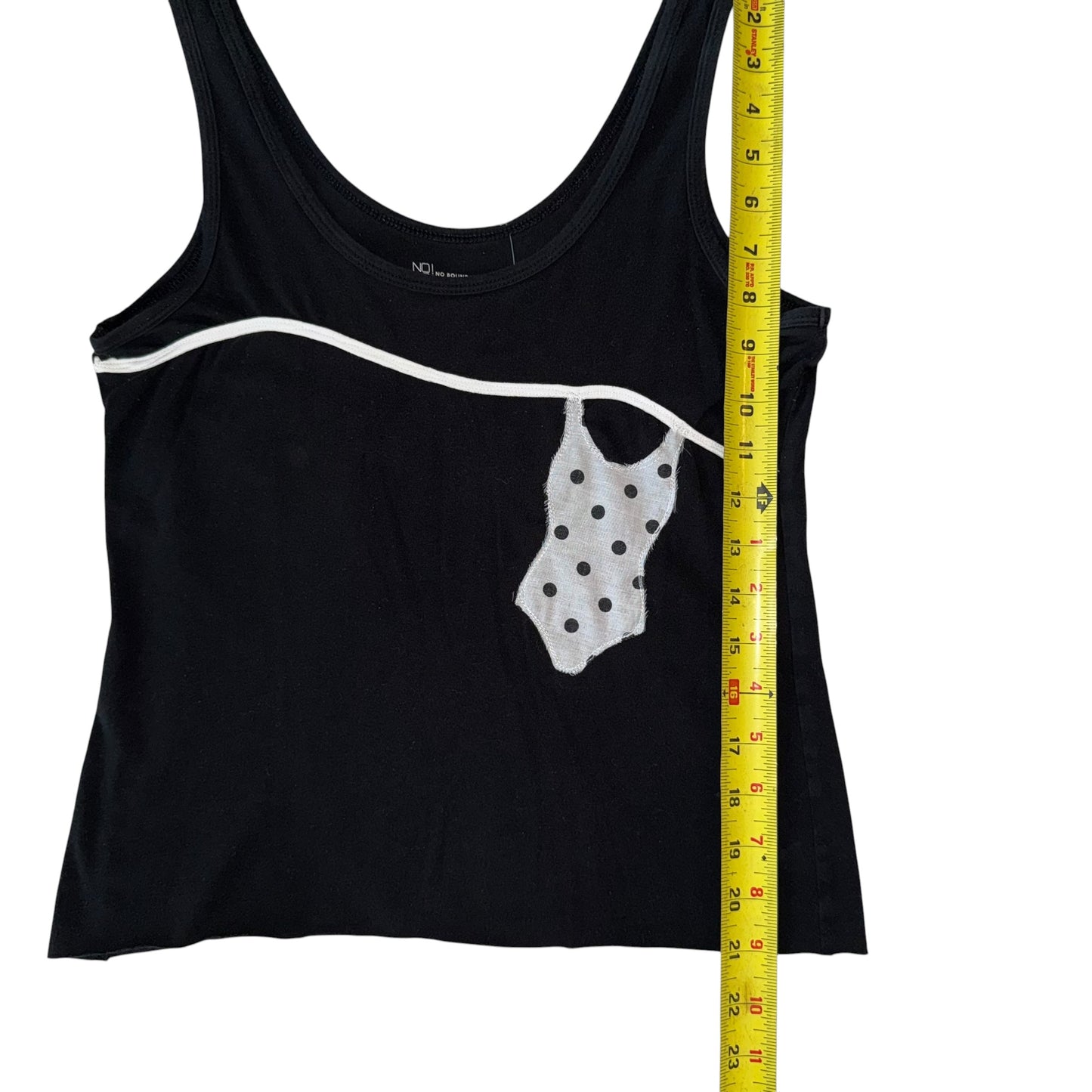 Earthbound - B&W Hang Dry Tank (L)