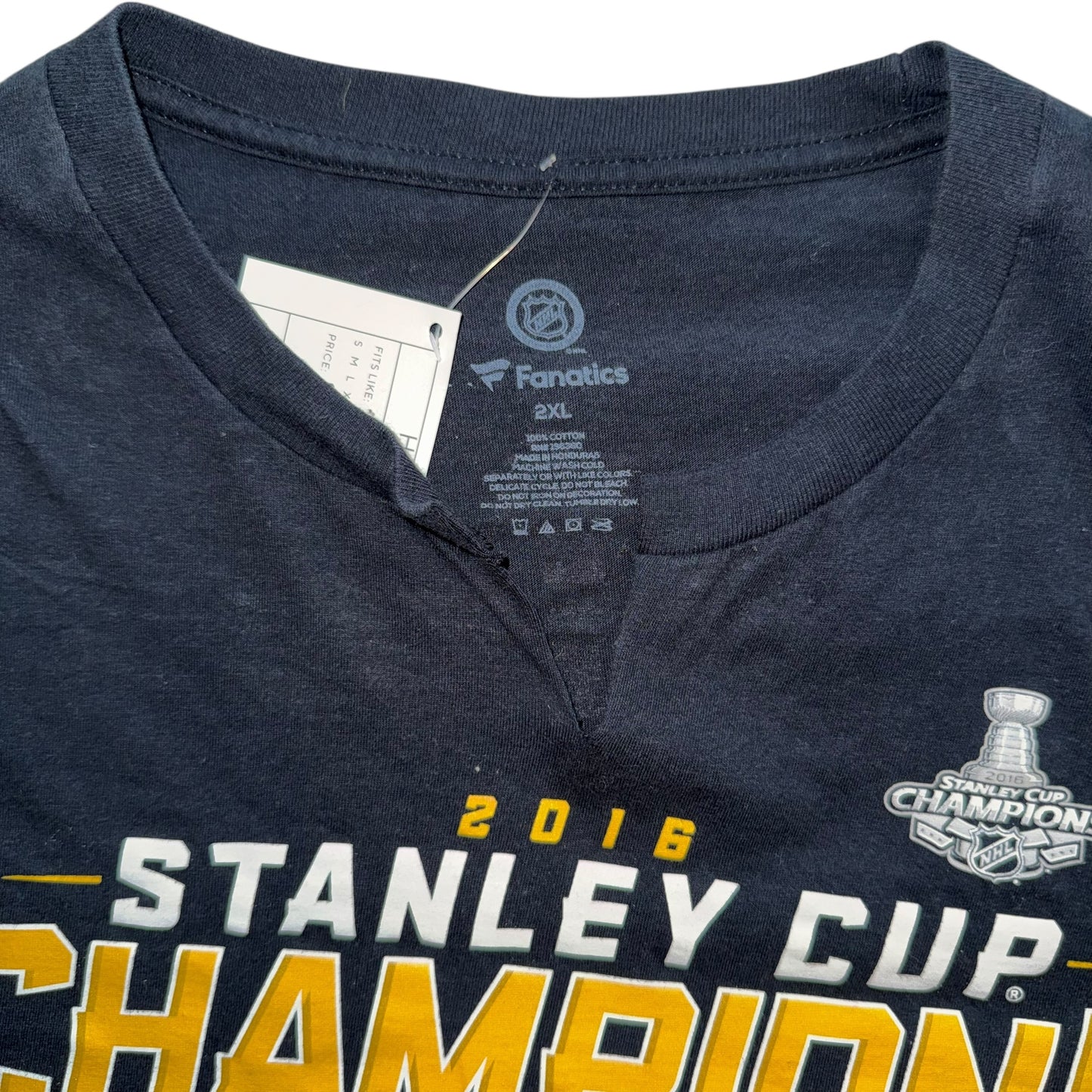 Pittsburgh Penguins Champs Crop (2XL)