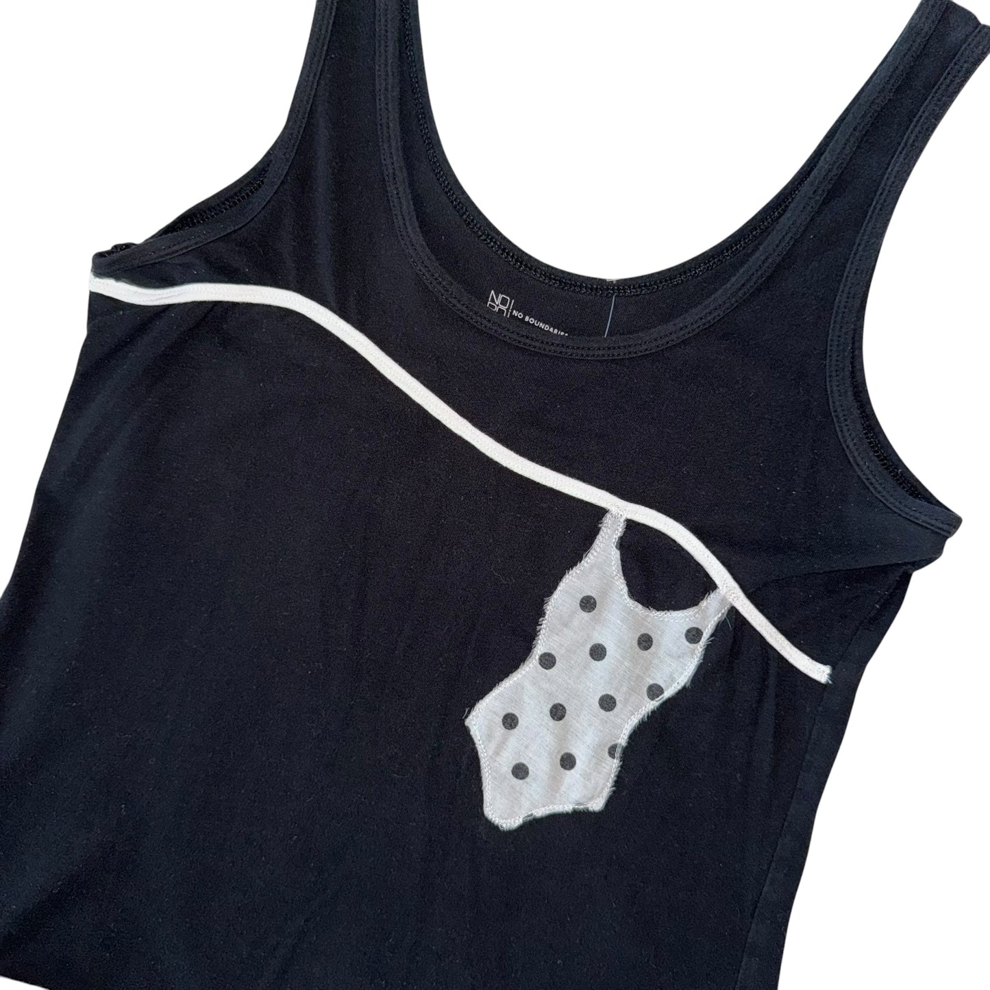 Earthbound - B&W Hang Dry Tank (L)
