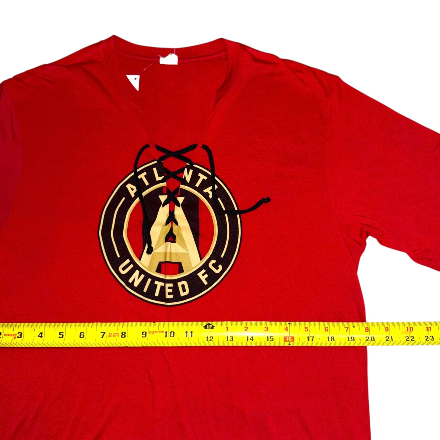 Atlanta United Lace Up T-Shirt (L)