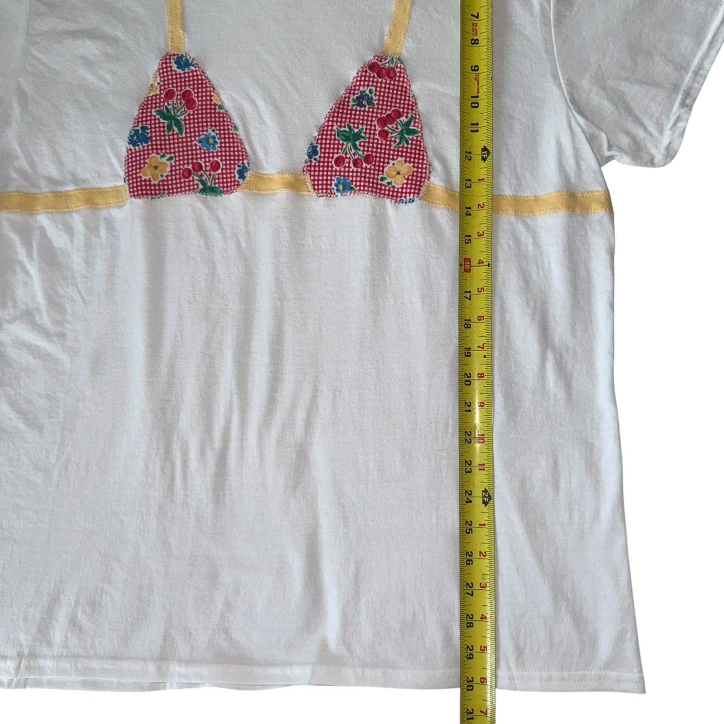 Earthbound - Picnic Bikini Tee (XL)