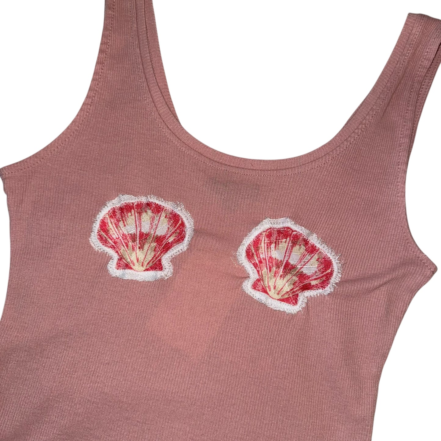 Earthbound - Double Sea Shell Tank (M)
