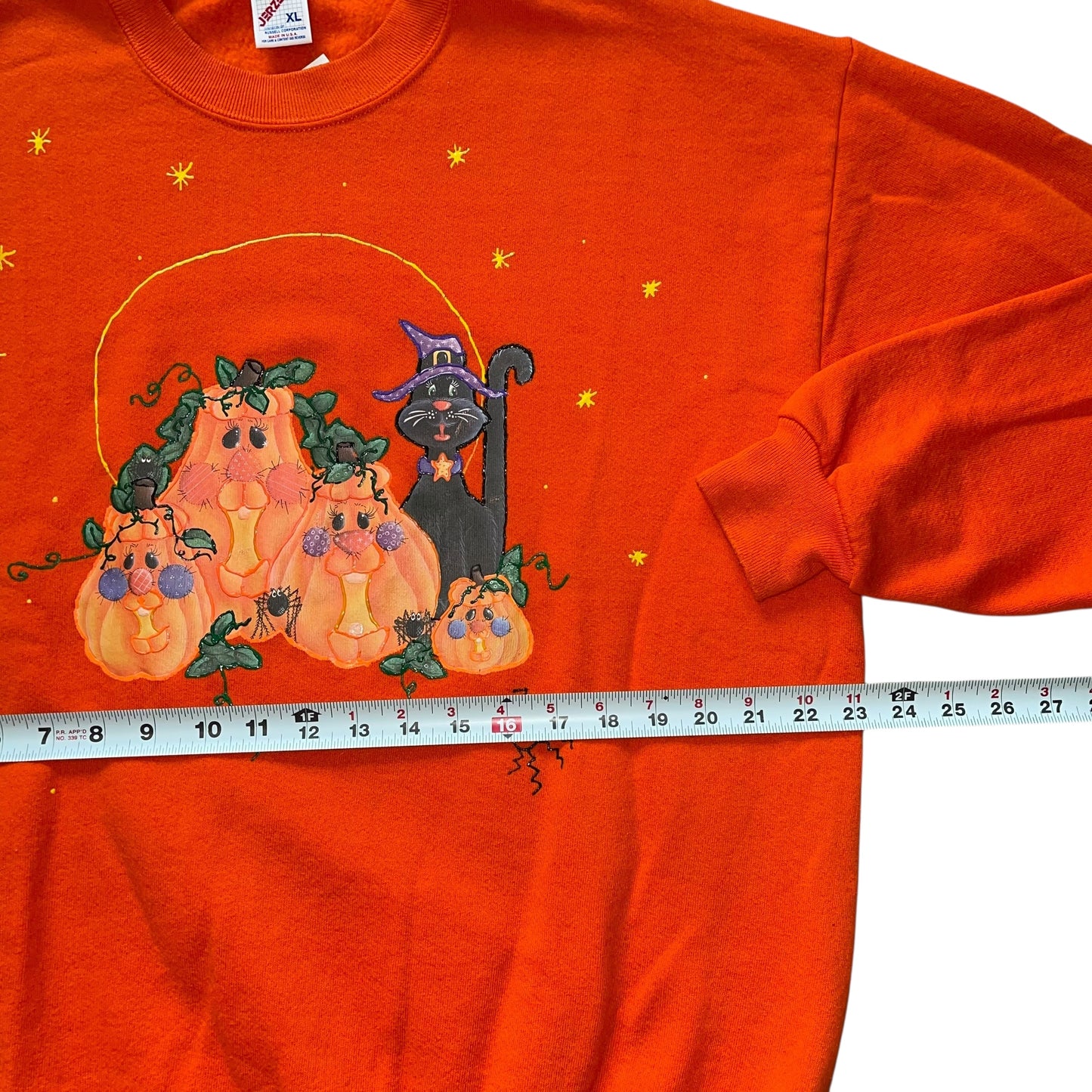 Spooky - Vintage Paint Halloween (L/XL)